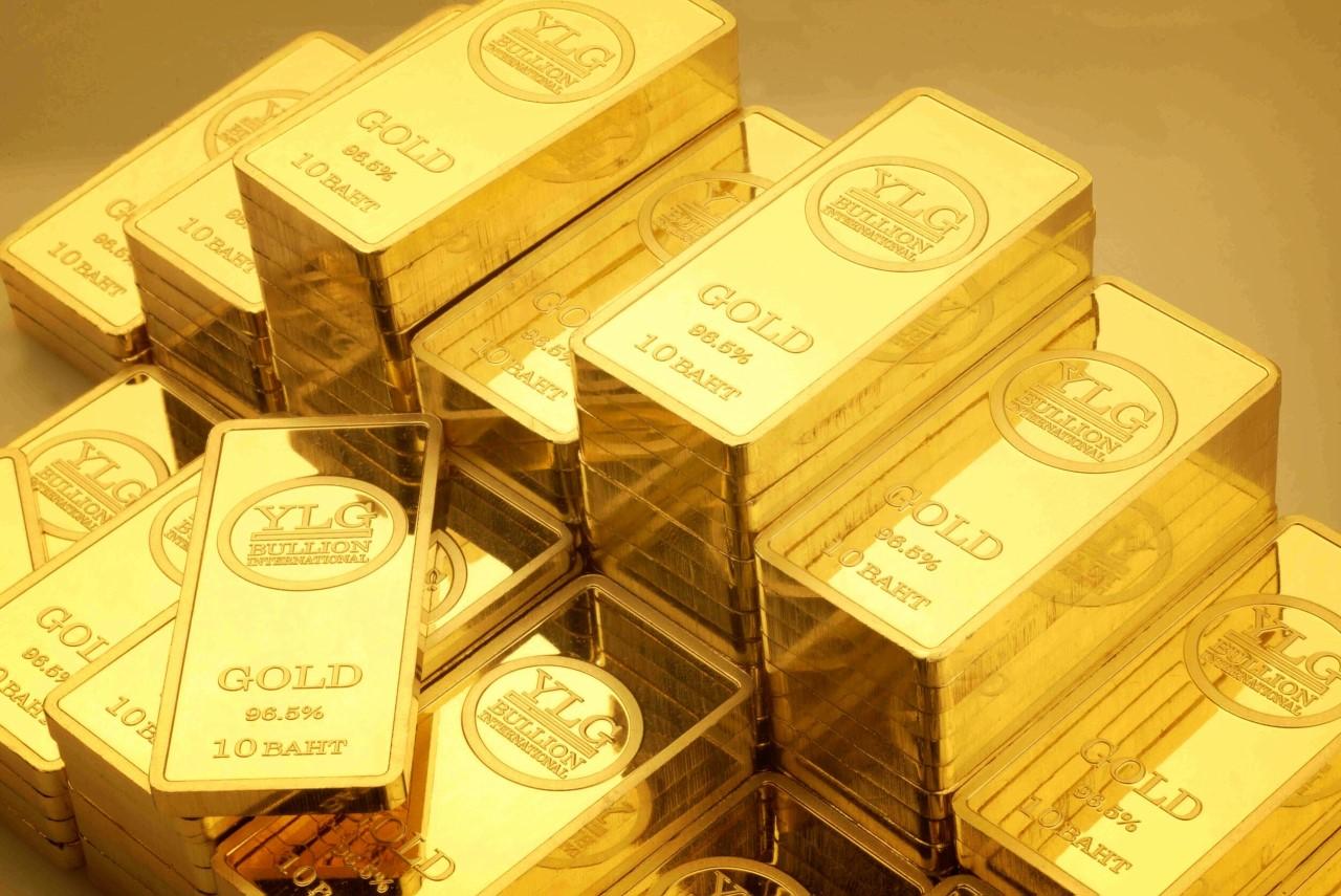 美联储政策框架巨变！鲍威尔“告别FAIT”强化鹰派立场，金价大跌